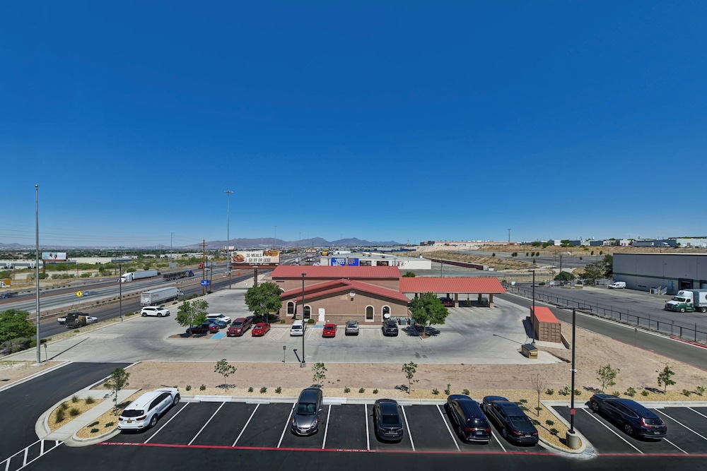 TownePlace Suites by Marriott El Paso East I 10 - photo 11