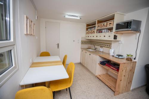 Golden Kosher Suite — Kefar Weradim — photo 3