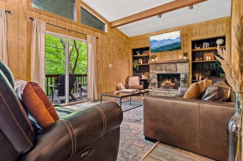 Hibernation Station — 4-Star Luxury Hotel in Gatlinburg, United States