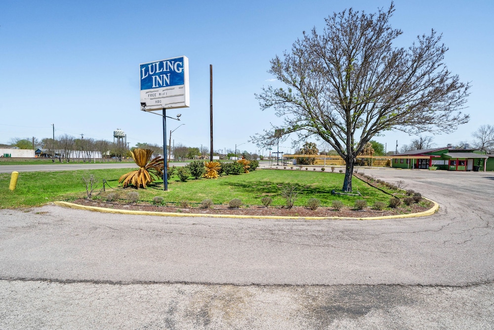 Oyo Hotel Luling Tx Downtown I 10 Us 90 - photo 44