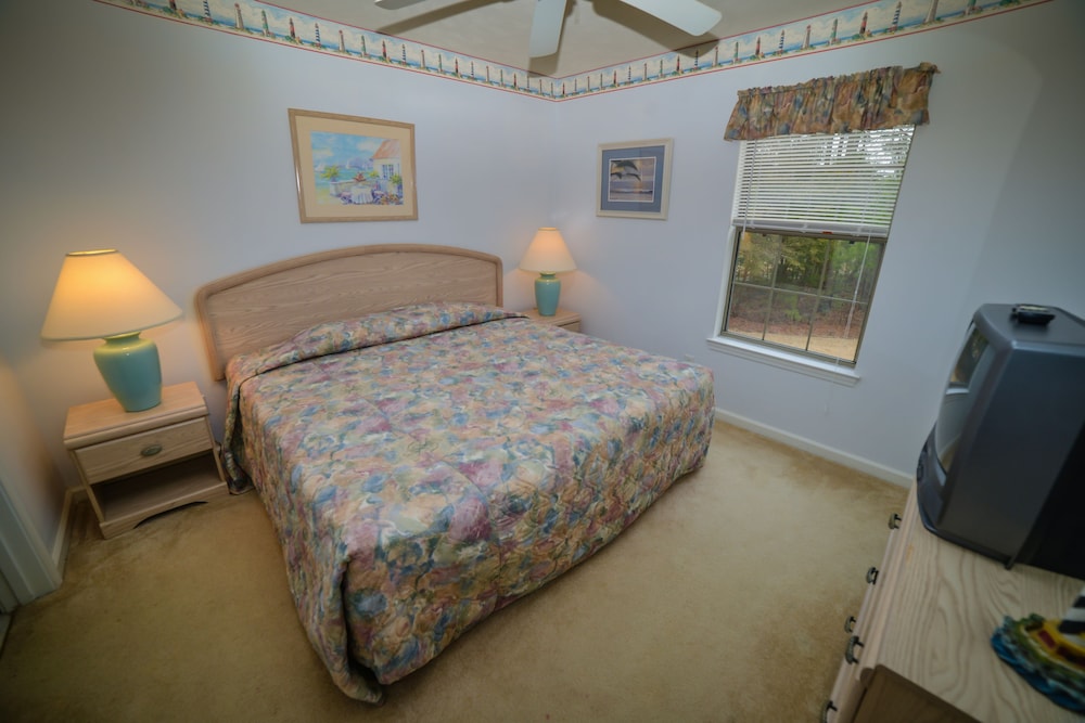 True Blue Resort - photo 9