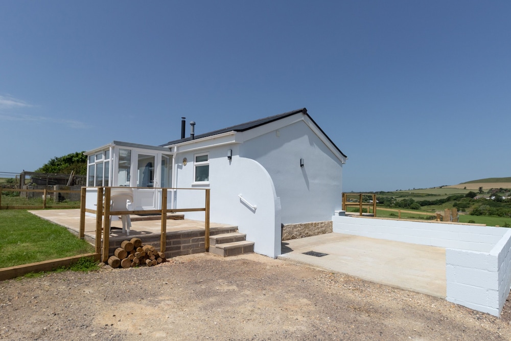 Village View pet-friendly hotel Bridport