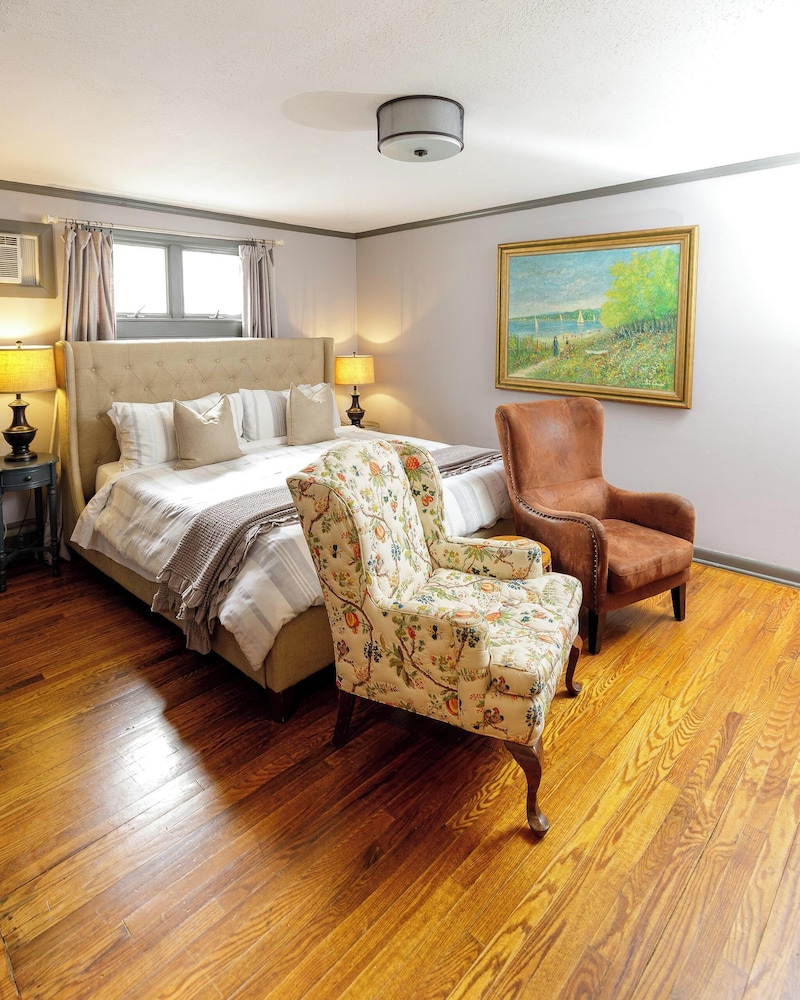 The Inn At Warm Springs - photo 23