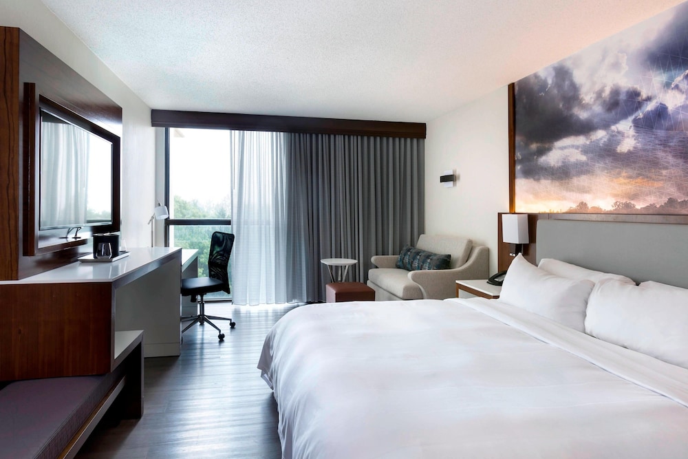 Marriott Greensboro Airport - photo 11
