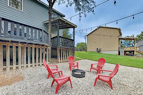 River Oaks Dream in Kingsland, United States