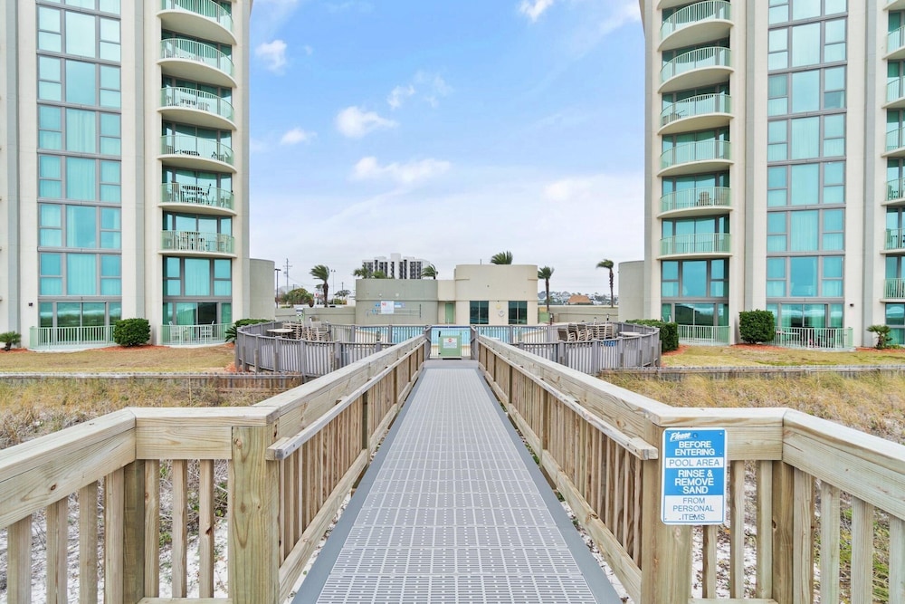 Perdido Towers East 501 — 4-Star Luxury Hotel in Pensacola, United States