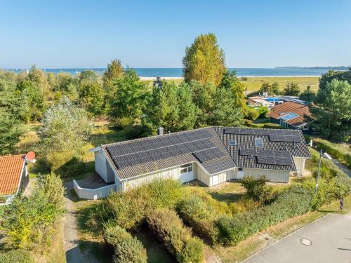 Strandblick Dorf 1 Ferienhaus 13 — Luebeck
