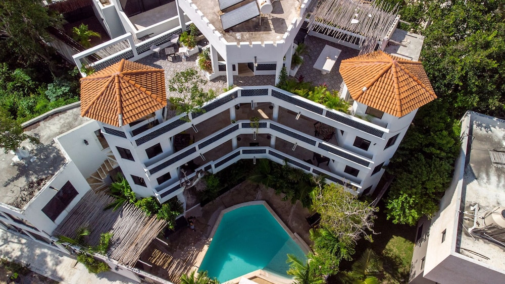 Castillo de Tulum - carbon neutral hotel in Tulum