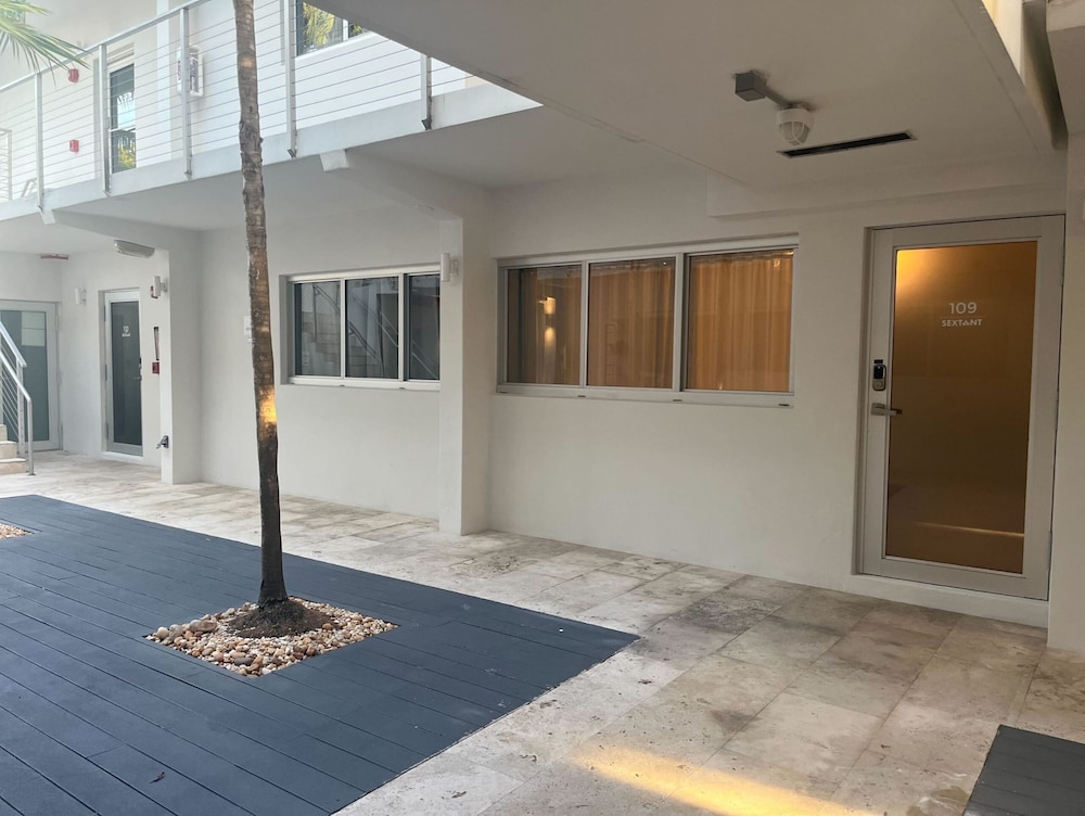 Roami at 250 Collins - photo 95