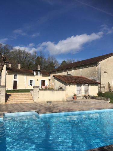 Le petit Givry — hotel in Celles-Sur-Belle