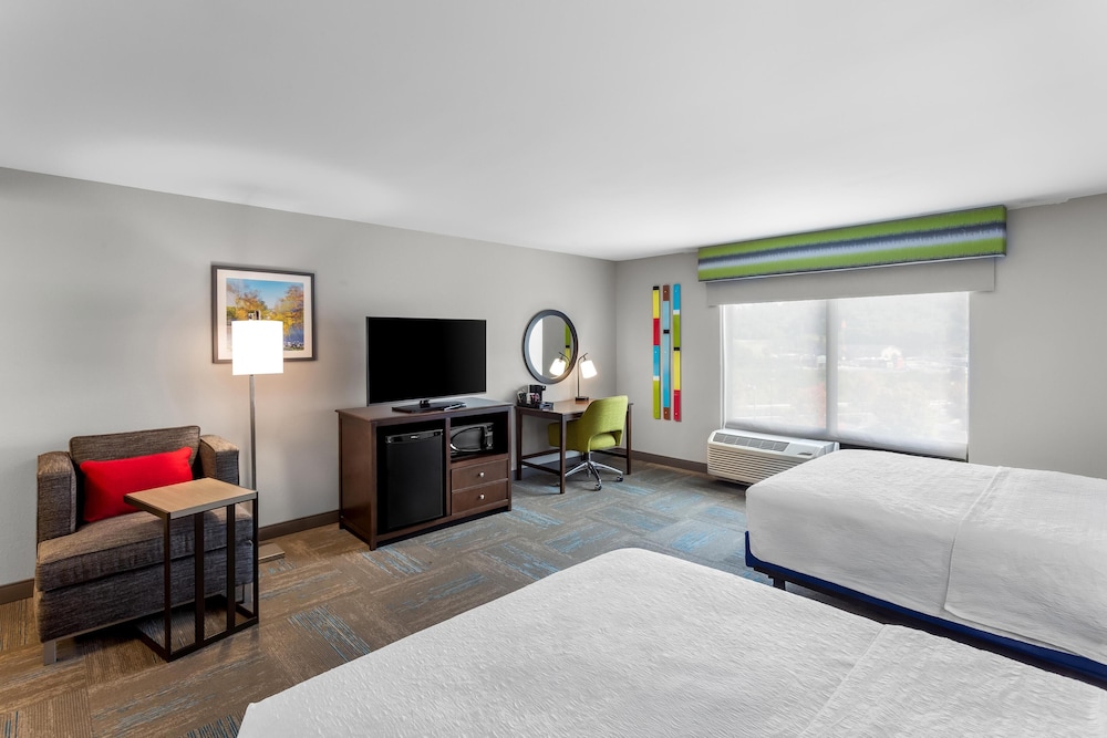 Hampton Inn Huntington University Area - photo 31