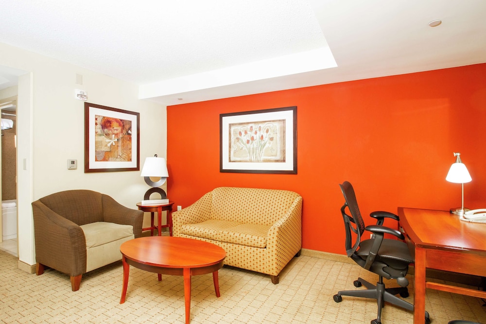 Hilton Garden Inn Anderson - photo 14