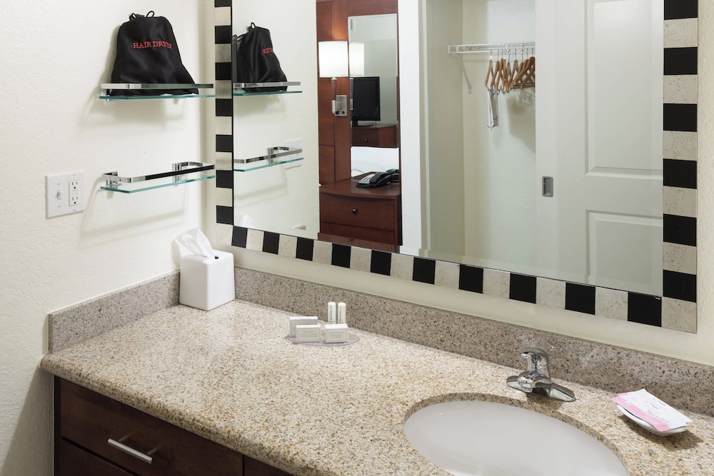 Residence Inn by Marriott Boston Marlborough - photo 12