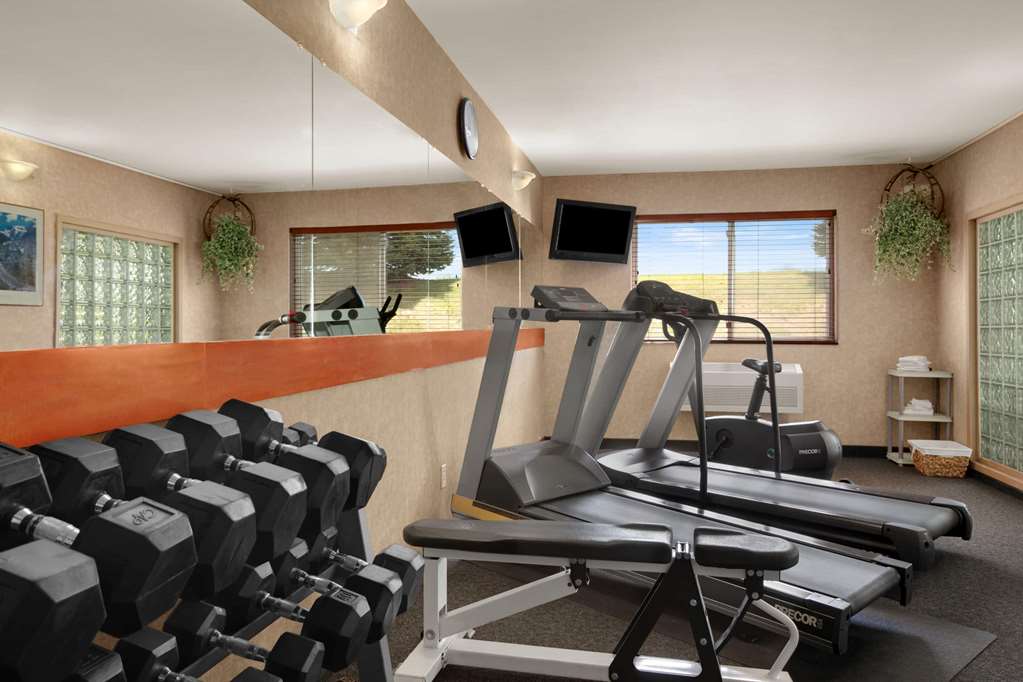 Baymont by Wyndham Golden Red Rocks - photo 11