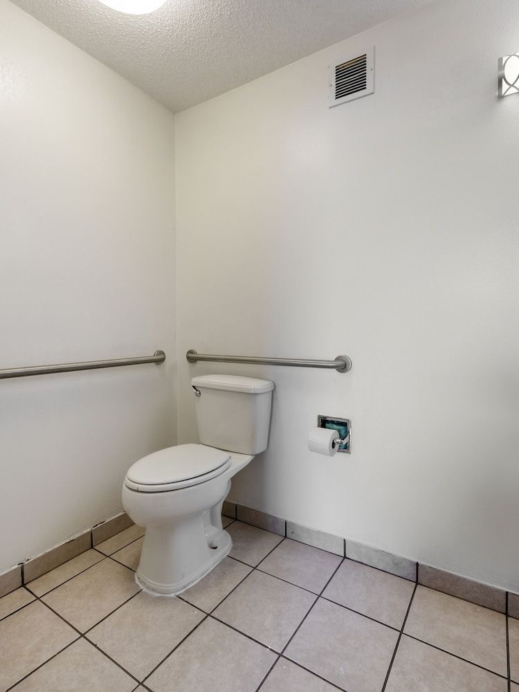 OYO Hotel Bossier City LA Red River - photo 28
