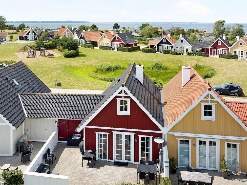 Beautiful Home In Brenderup Fyn — 4-Star Luxury Hotel in Middelfart, Denmark