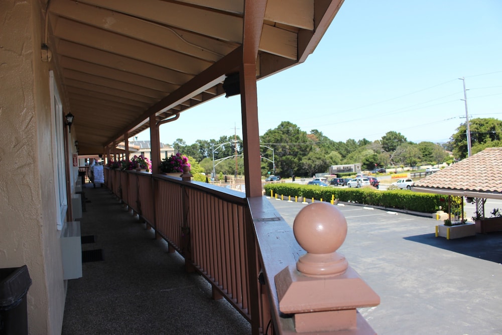 Rodeway Inn near Downtown Monterey - photo 34