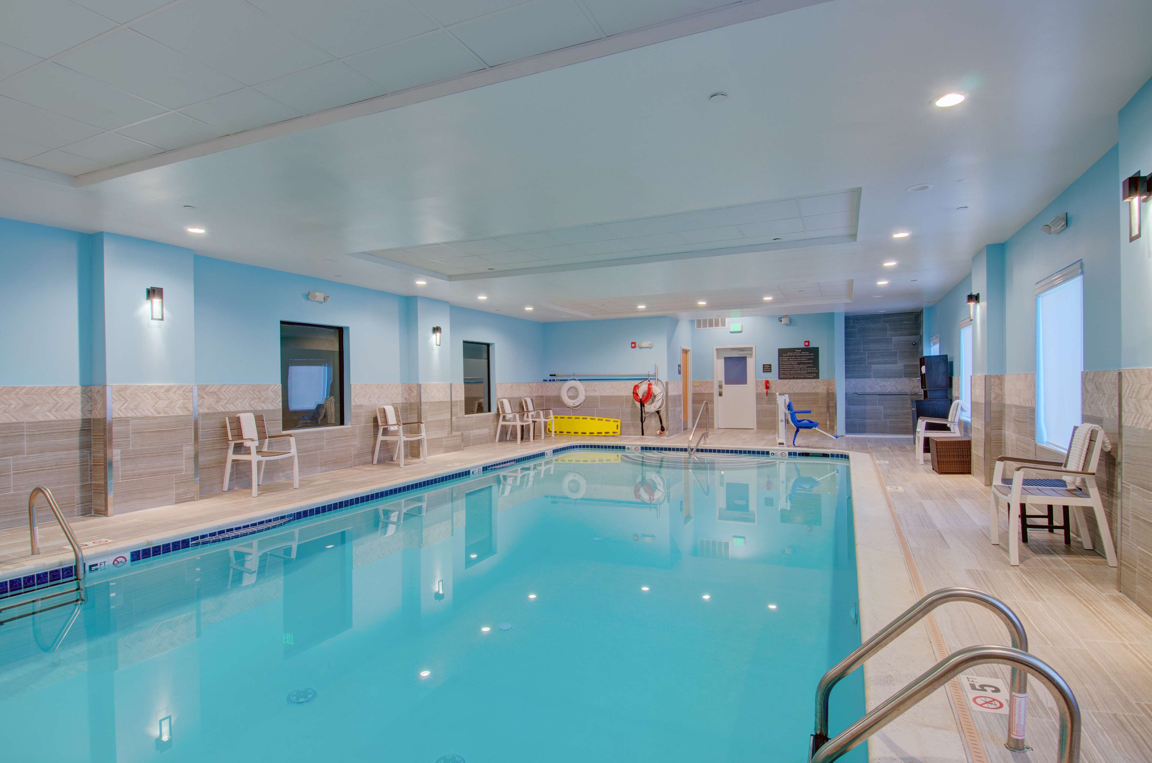 Hampton Inn & Suites Boston Stoughton - photo 6