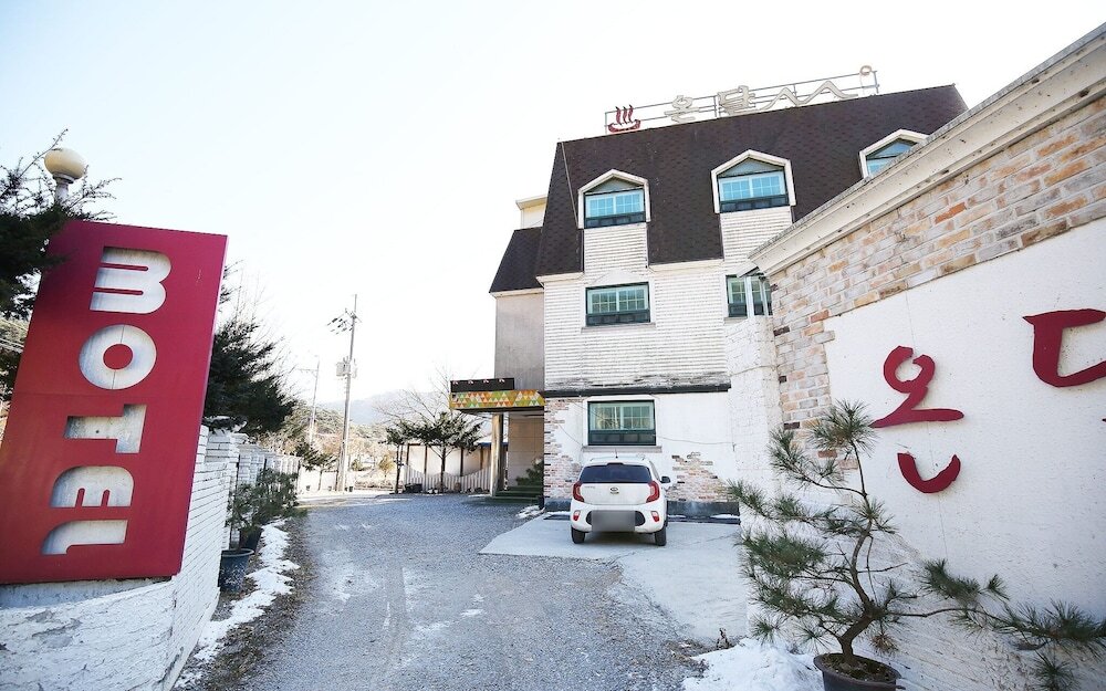 Danyang Ondal Motel in Daejeon, South Korea