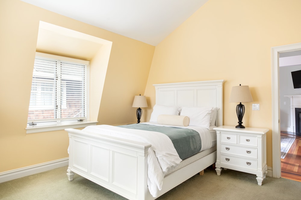 Pelham Court Hotel - photo 8