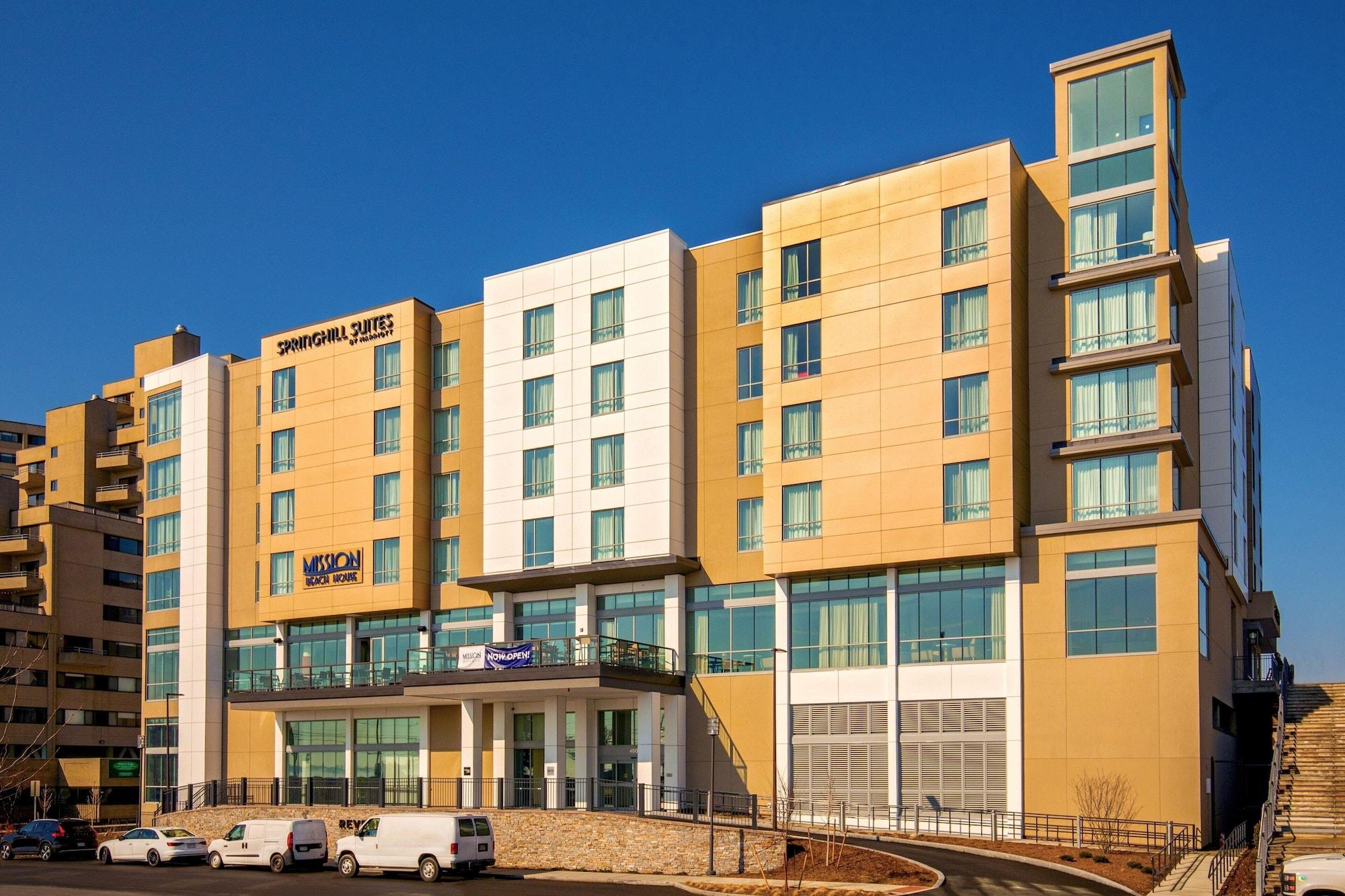 SpringHill Suites by Marriott Boston Logan Airport Revere Beach - photo 4