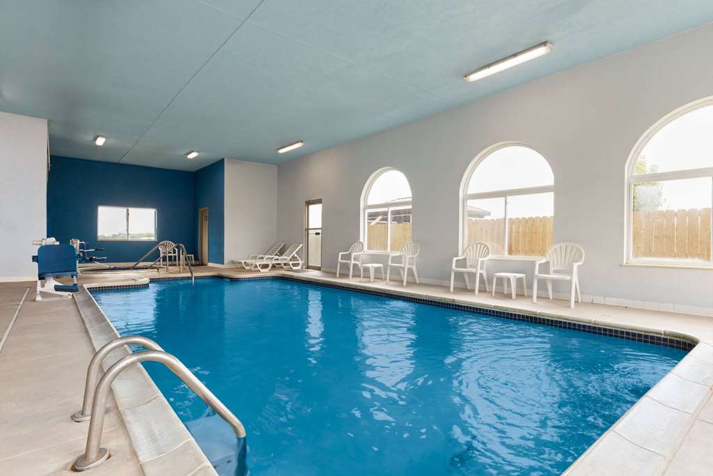 Days Inn by Wyndham Miami - photo 7