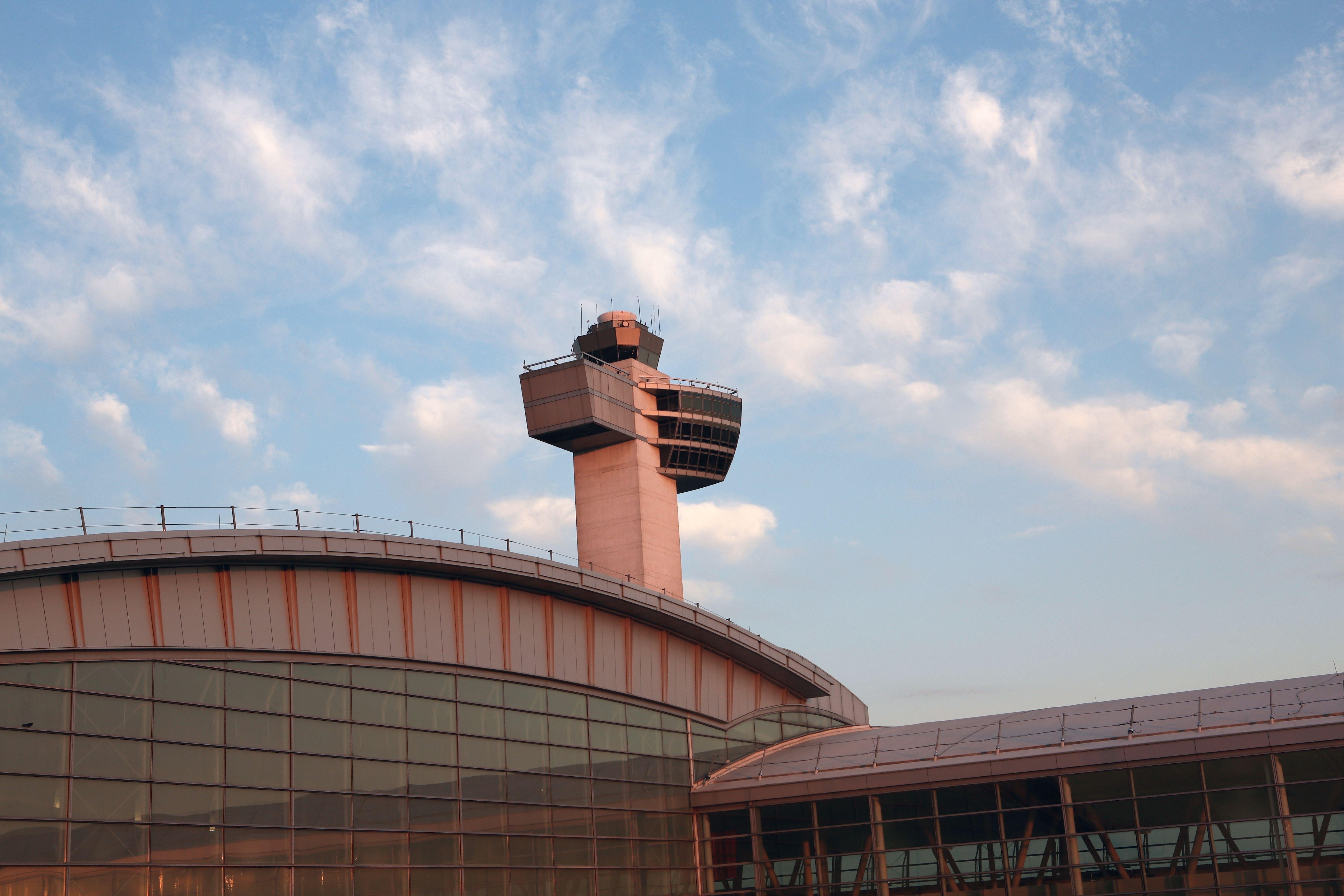 Holiday Inn New York JFK Airport Area - photo 30