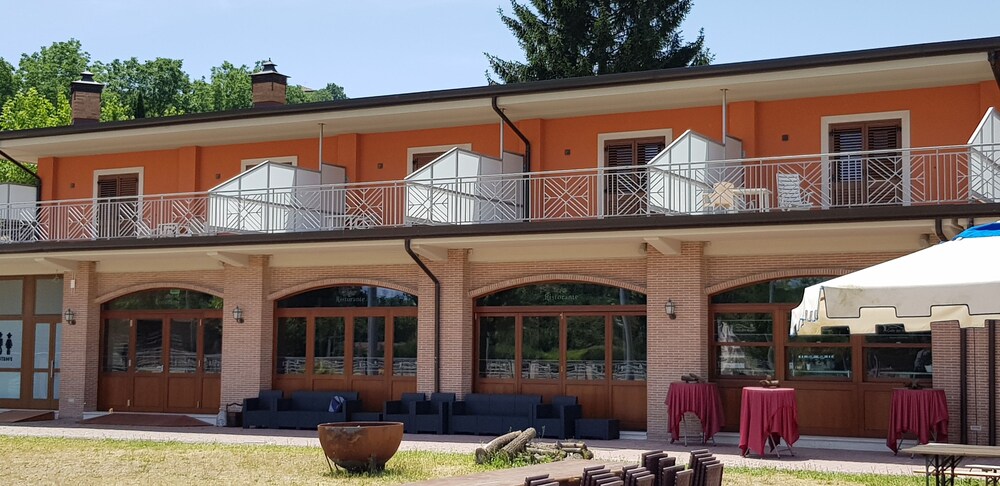 Fattoria Colle dei Monaci in Avellino, Italy