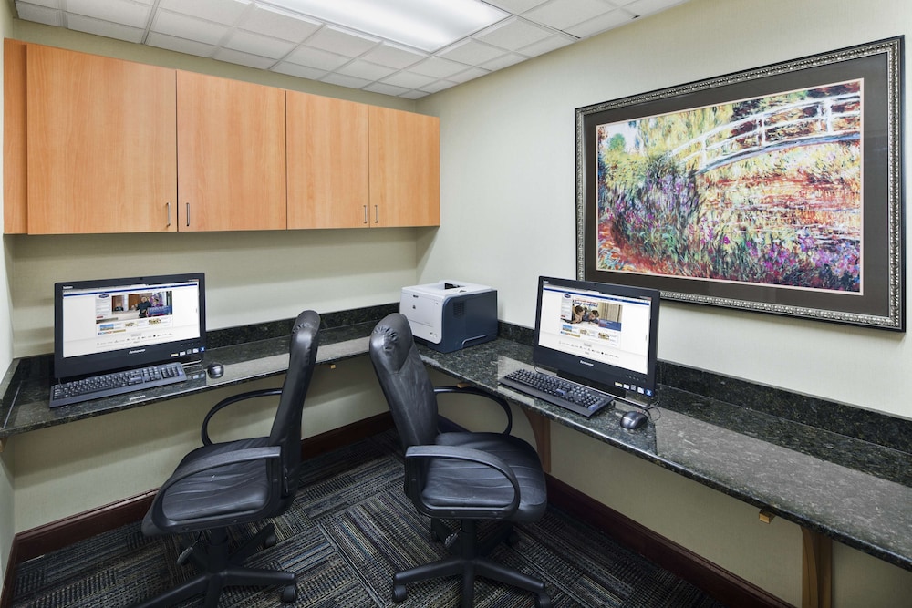 Hampton Inn Hinesville - photo 19