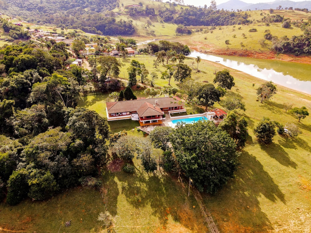 Sitio King Braganca Paulista — Piracaia