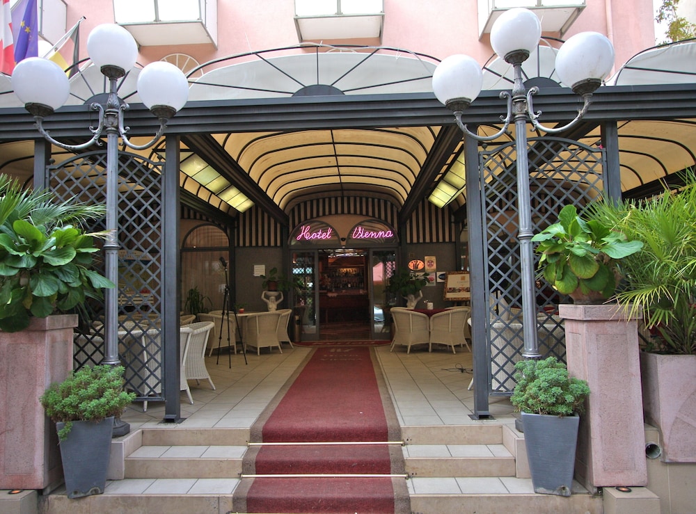 Hotel Vienna Ostenda in Rimini, Italy