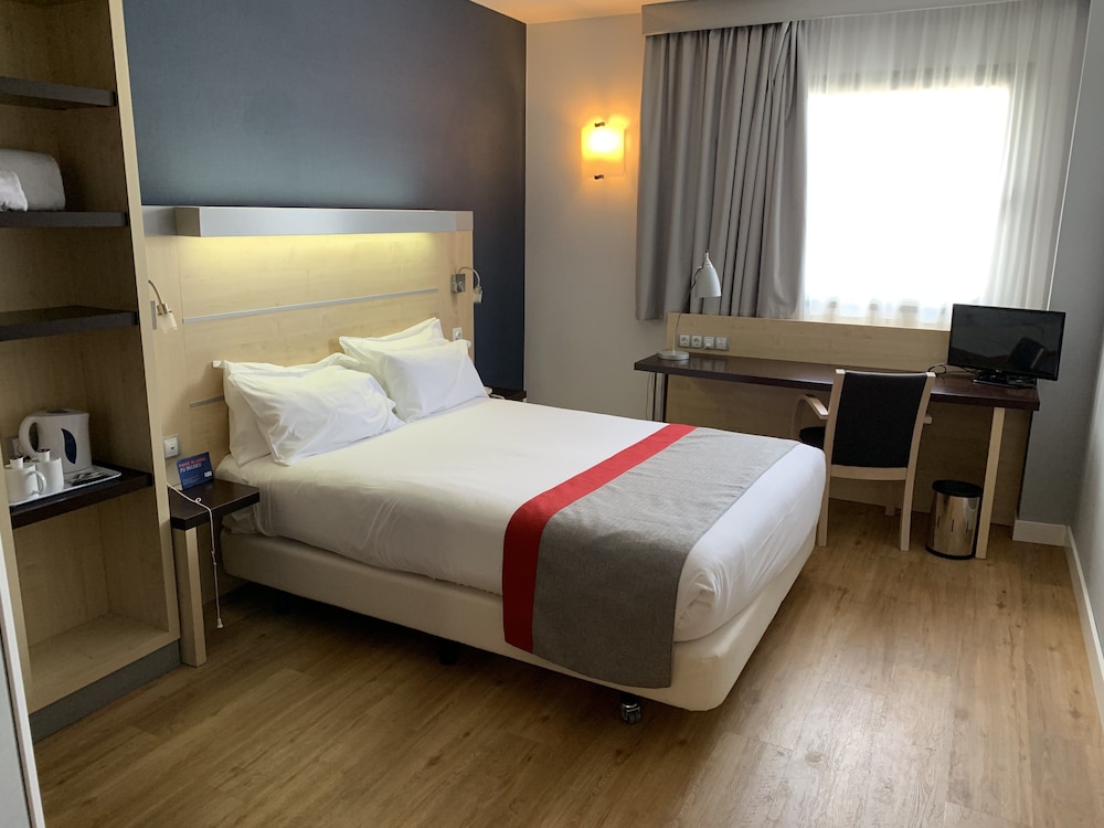 Holiday Inn Express Vitoria By Ihg — Gasteiz Vitoria