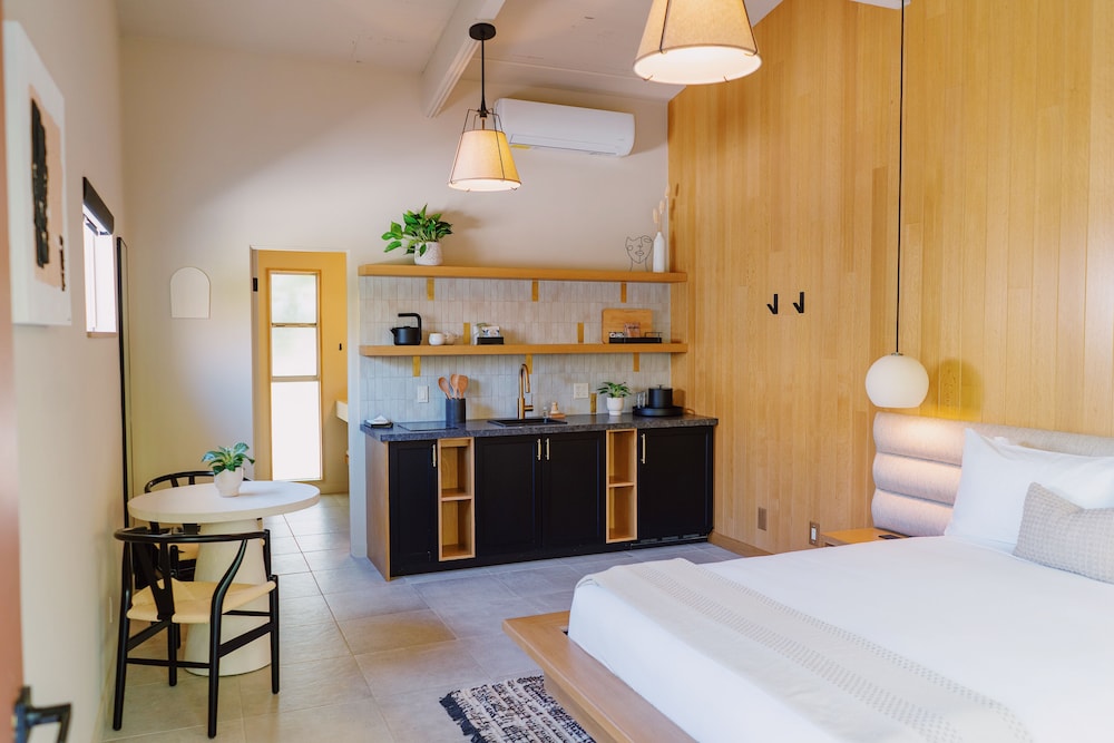 Azure Sky Hotel Adults Only a Town and Desert Boutique Hotel - photo 10