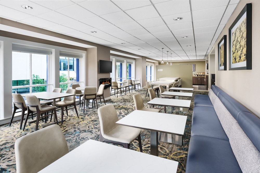 Residence Inn Atlanta Downtown by Marriott - photo 35