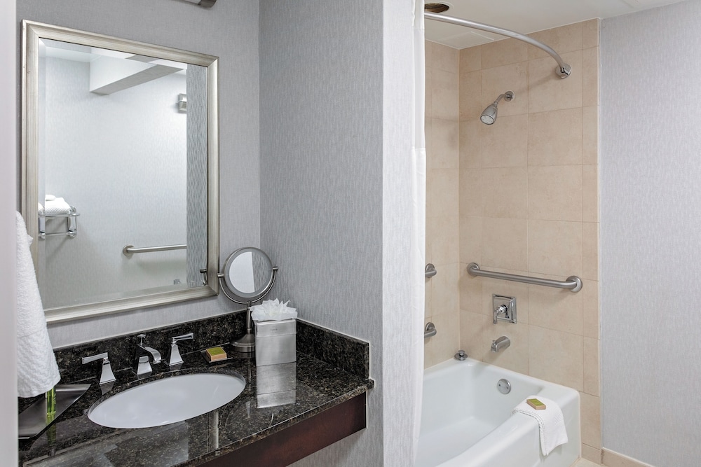 DoubleTree by Hilton Omaha Downtown - photo 21