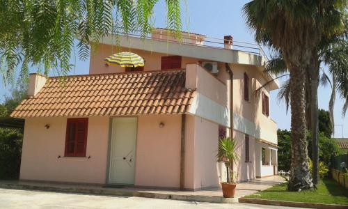 Profumo di Mare Fronte Spiaggia in Noto, Italy