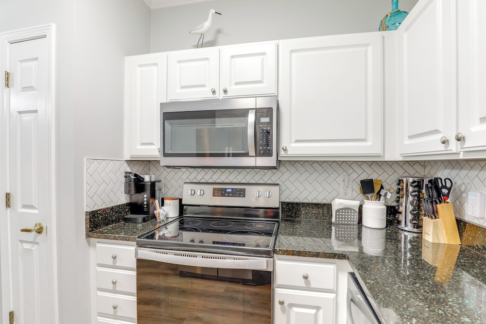 Less Than 2 Mi to Beach Savannah Shores Resort Condo - photo 11