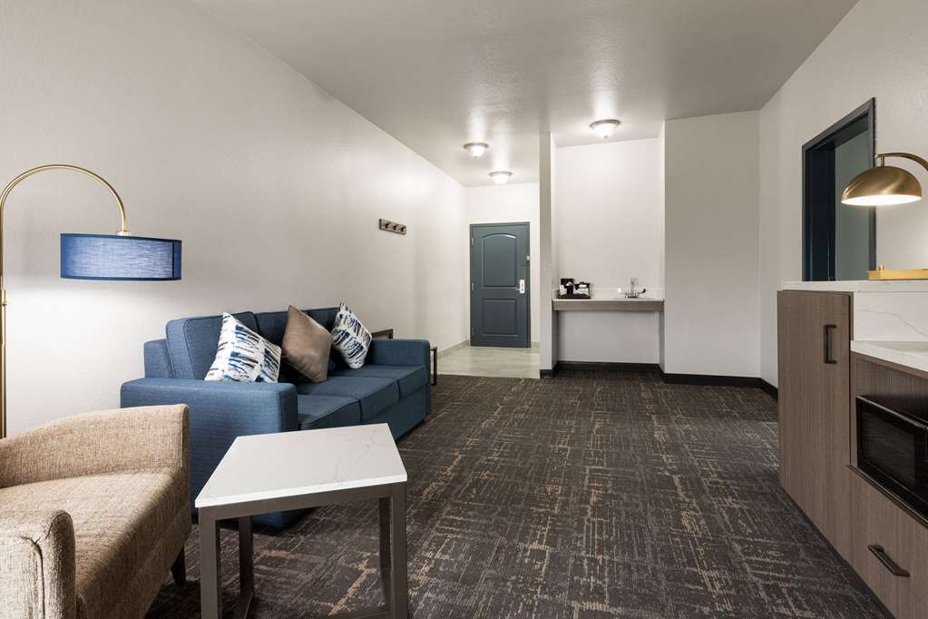 La Quinta Inn & Suites by Wyndham Ft. Worth Forest Hill TX - photo 20