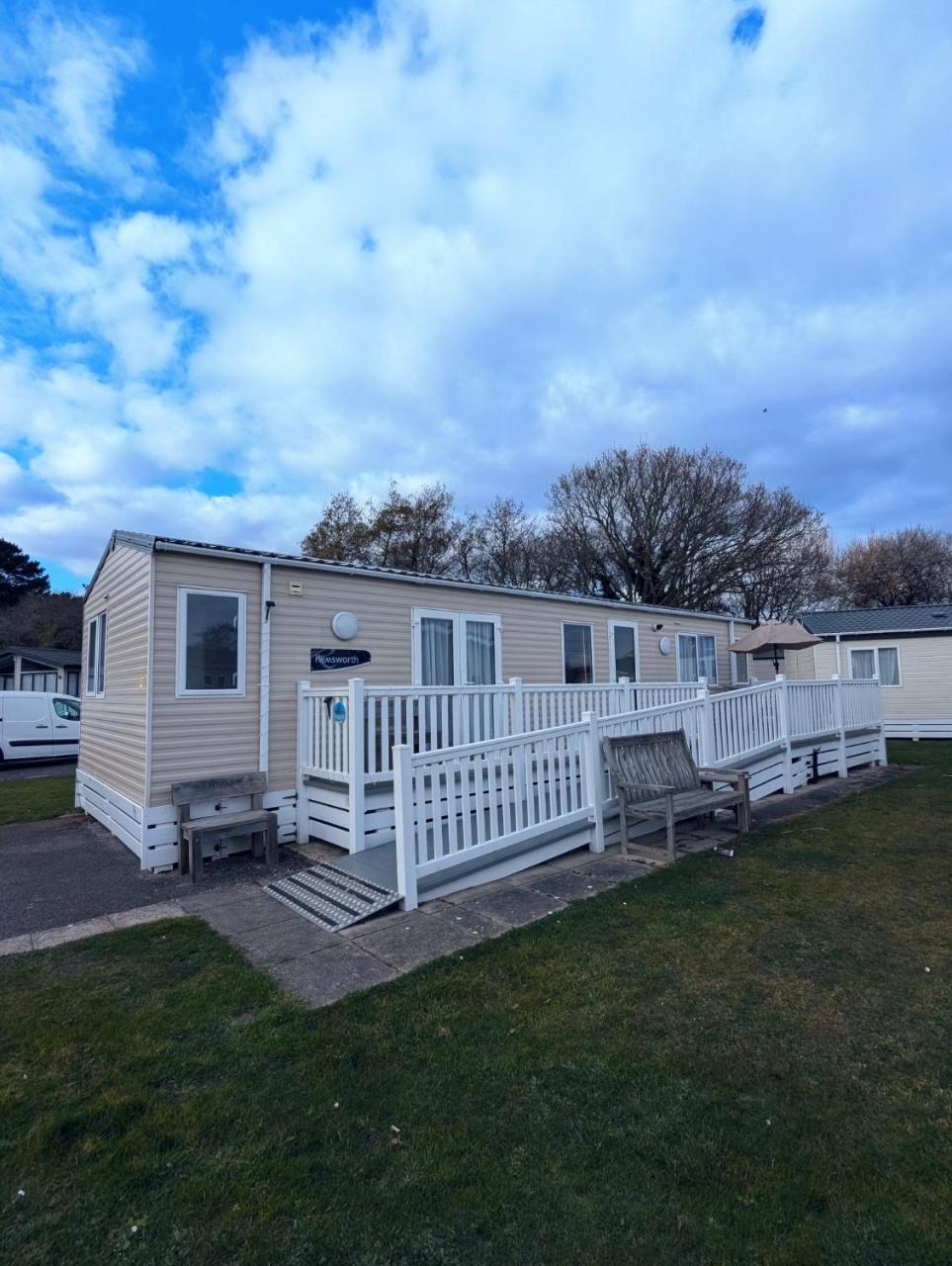 Award Winning Lodge Shorefields Milford On Sea Note No Hot Tub At Lodge 20672951 — Downton