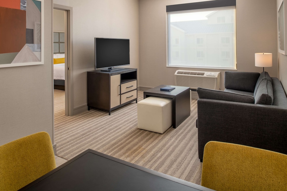 Homewood Suites by Hilton Belmont - photo 16