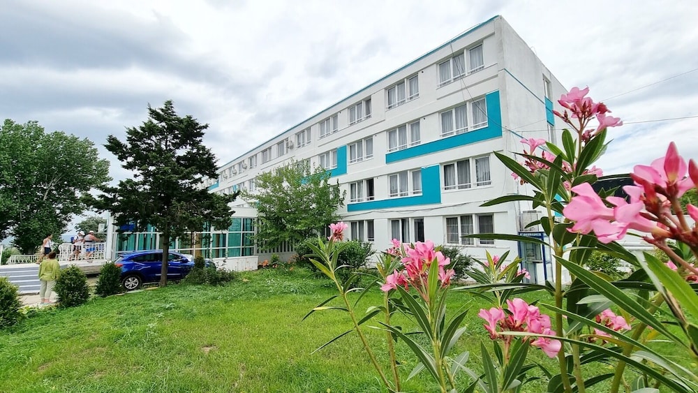 Capitol Eforie Sud - last minute hotel in Constanta