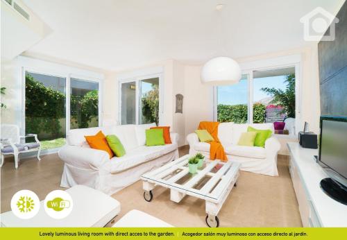 Chalet Solhabitat Moraira Fun — 4-Star Luxury Hotel in Teulada, Spain