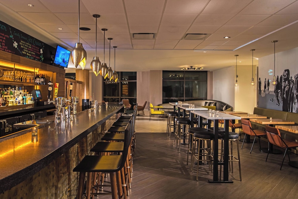 Renaissance Raleigh North Hills Hotel - photo 50