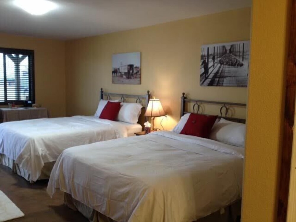 Hh Creek Inn - photo 4