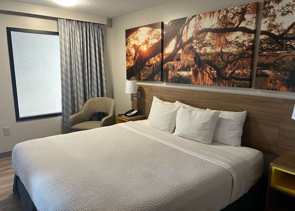 Days Inn by Wyndham Valdosta I 75 - photo 13