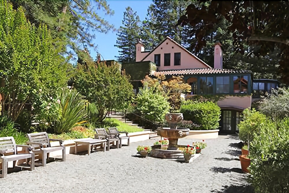 Applewood Inn and Spa — 4-Star Luxury Hotel in Guerneville, United States