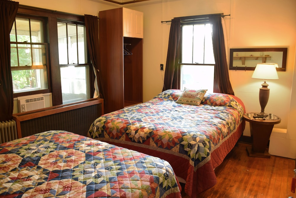 The Baseball Hotel - photo 10