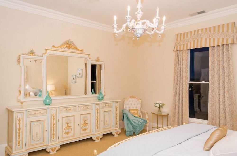 River Rd. Mansion - photo 14