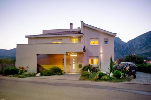 Villa Mir — 4-Star Luxury Hotel in Mostar, Bosnia and Herzegovina