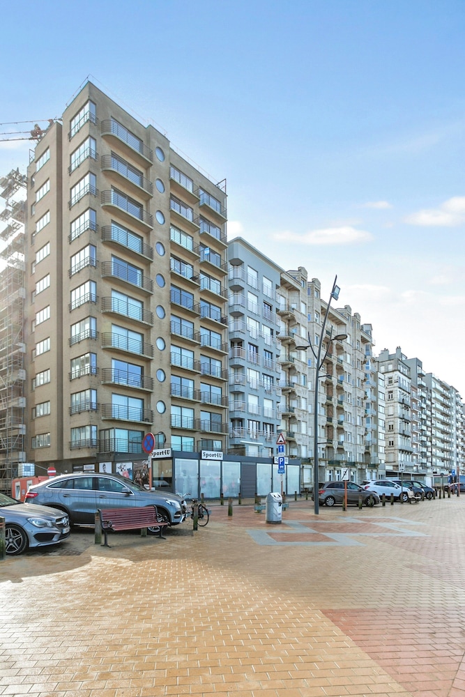 Apartment in Blankenberge Near Centre — 4-Star Luxury Hotel in Blankenberge, Belgium